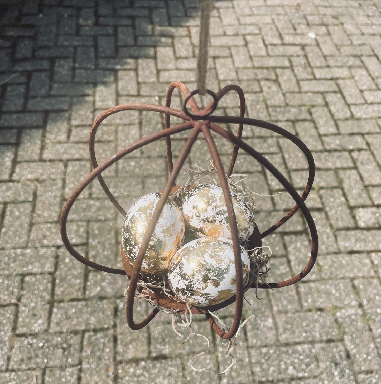 Decoratiehanger incl 3x Gouden eitjes